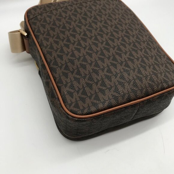Michael kors Brown Monogram Canvas Jet Set Travel Crossbody Bag - Picture 9 of 11